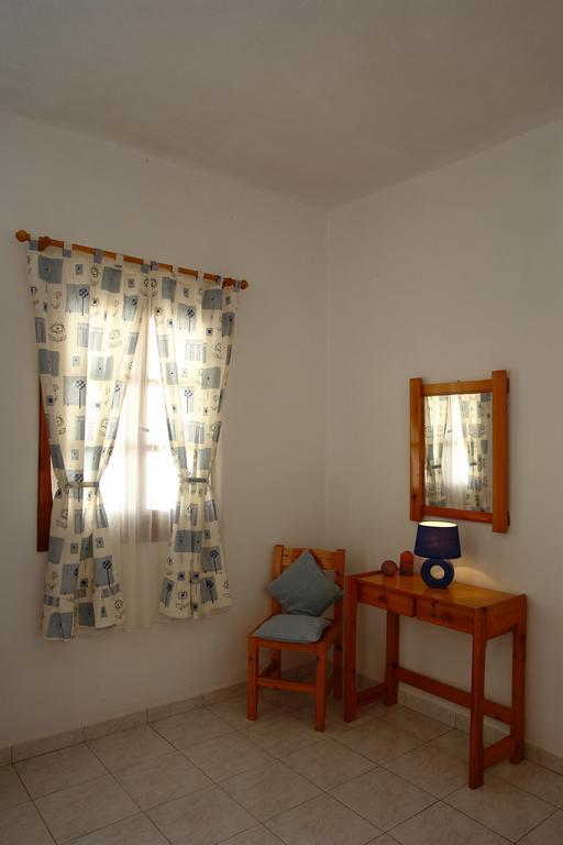 Irene Rooms Folegandros Island Ngoại thất bức ảnh